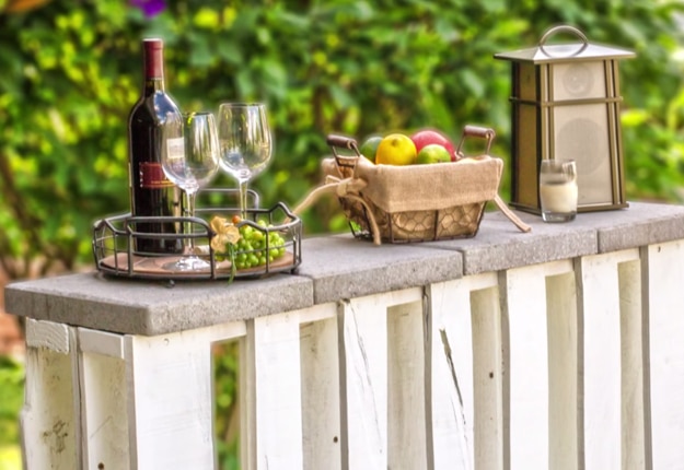 diy pallet bar