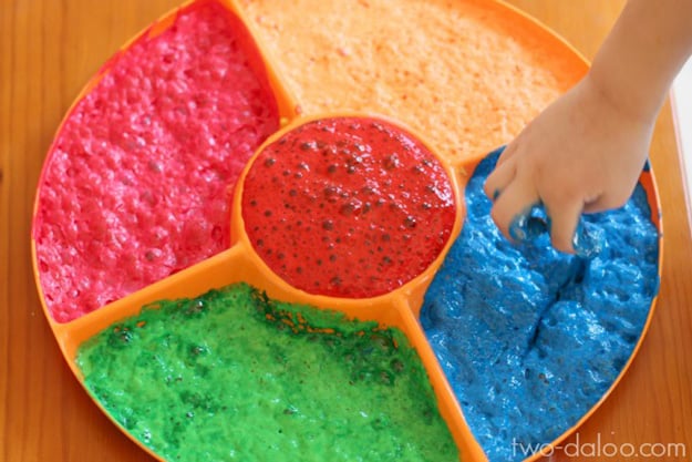 Easy DIY Crafts for Kids to Make | Magical Foaming DIY Scented Paint | DIY Projects & Crafts by DIY JOY at http://diyjoy.com/pinterest-crafts-for-kids-diy-paint