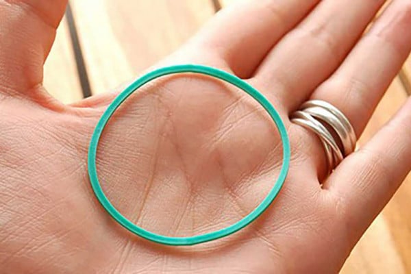 Easy Sewing Tips for Beginners | Sewing Hack with a Rubber Band | DIY Projects & Crafts by DIY JOY at