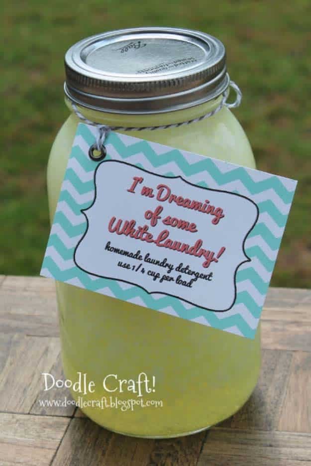 Cheap DIY Gifts in A Jar | DIY Gift Idea for Friends, Neighbor, Church, Teacher | Easy Handmade Presents to Make for Men, Women, Teens, Kids, Teacher, Mom. Christmas, Holiday, Birthday and Easy Last Minute Gifts | Home Made Laundry Soap Neighbour Gift in a Jar 