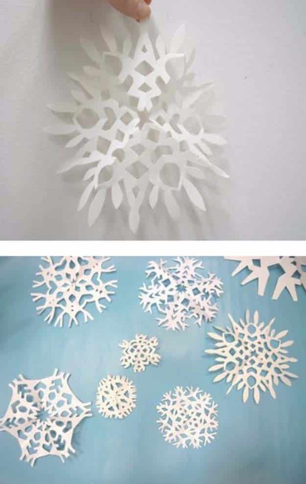 Awesome DIY Christmas Home Decorations and Homemade Holiday Decor Ideas - Quick and Easy Decorating ideas, cool ornaments, home decor crafts and fun Christmas stuff | Crafts and DIY projects by DIY Joy | Paper Snow Flakes #diy #crafts #christmas