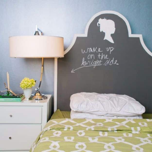 DIY Chalkboard Paint Ideas for Furniture Projects, Home Decor, Kitchen, Bedroom, Signs and Crafts for Teens. | Custom Chalkboard Headboard 