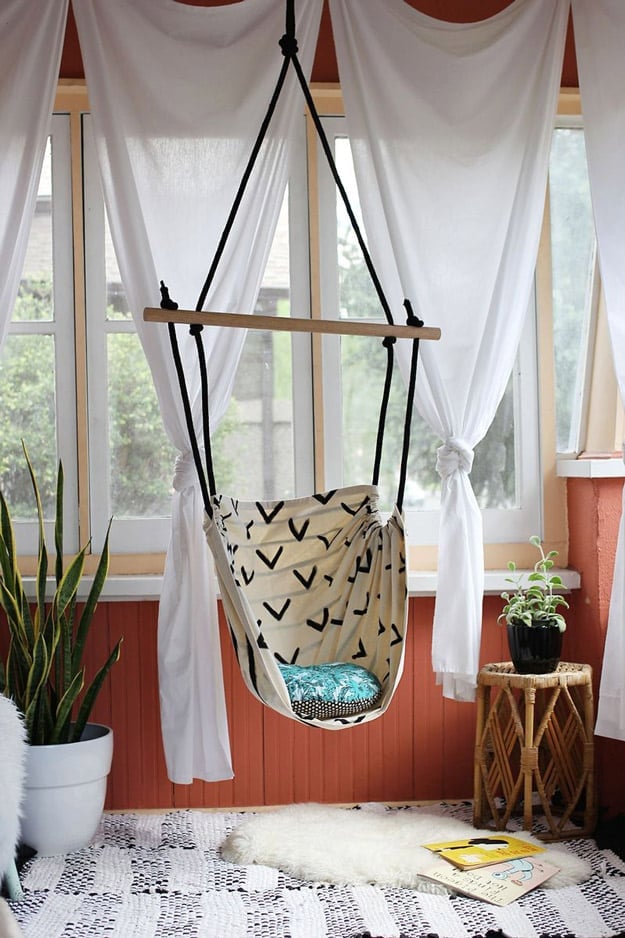 76 Crafts To Make and Sell - Cool DIY Ideas for Cheap Things To Sell on Etsy, Amazon, Ebay and Online and for Craft Fairs. Make Money with These Homemade Crafts for Teens, Kids, Christmas, Summer, Mother’s Day Gifts. | DIY Hammock Chair #crafts #diy