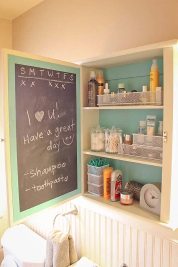 DIY Chalkboard Paint Ideas for Furniture Projects, Home Decor, Kitchen, Bedroom, Signs and Crafts for Teens. | Medicine Cabinet Chalkboard Remodel 