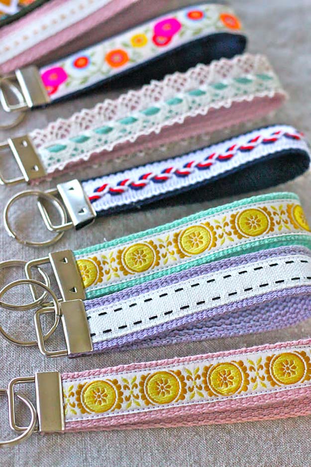 75 Crafts to Make and Sell For Extra Money | DIY Joy