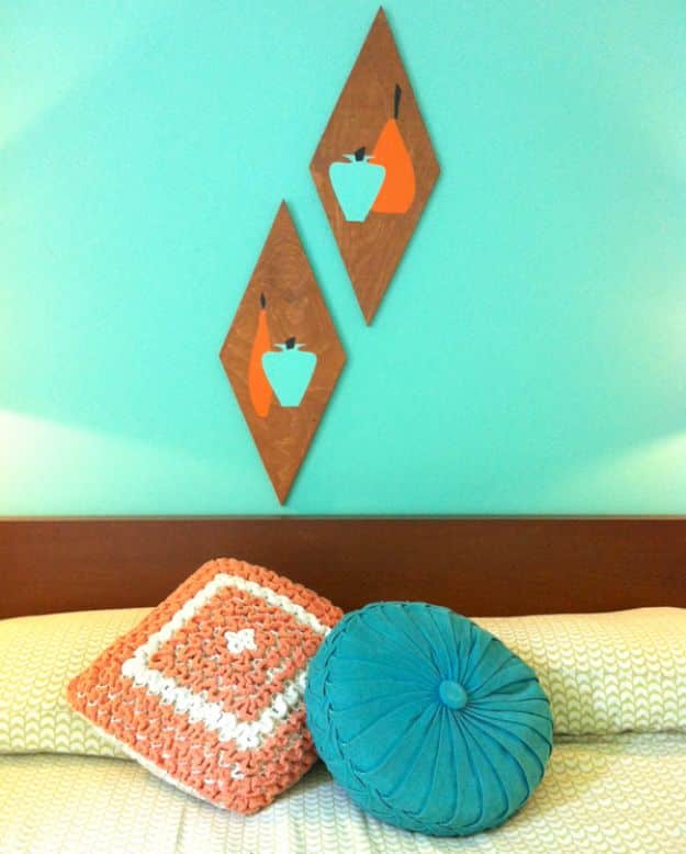 DIY Wall Art Ideas and Do It Yourself Wall Decor for Living Room, Bedroom, Bathroom, Teen Rooms | DIY Retro Wood Wall Art | Cheap Ideas for Those On A Budget. Paint Awesome Hanging Pictures With These Easy Step By Step Tutorial 