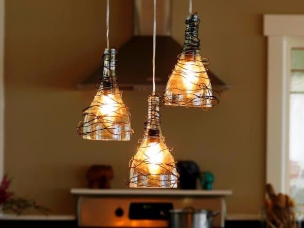 Wine Bottle DIY Crafts - DIY Wine Bottle Pendant Lights - Projects for Lights, Decoration, Gift Ideas, Wedding, Christmas. Easy Cut Glass Ideas for Home Decor on Pinterest 