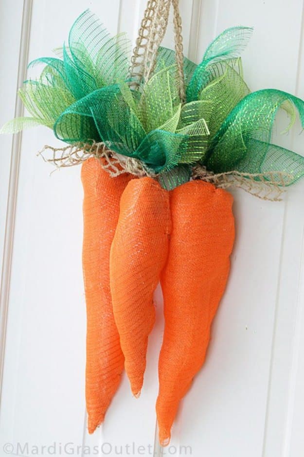 DIY Easter Decorations - Decor Ideas for the Home and Table - Mesh Carrots Easter Decor - Cute Easter Wreaths, Cheap and Easy Dollar Store Crafts for Kids. Vintage and Rustic Centerpieces and Mantel Decorations. 