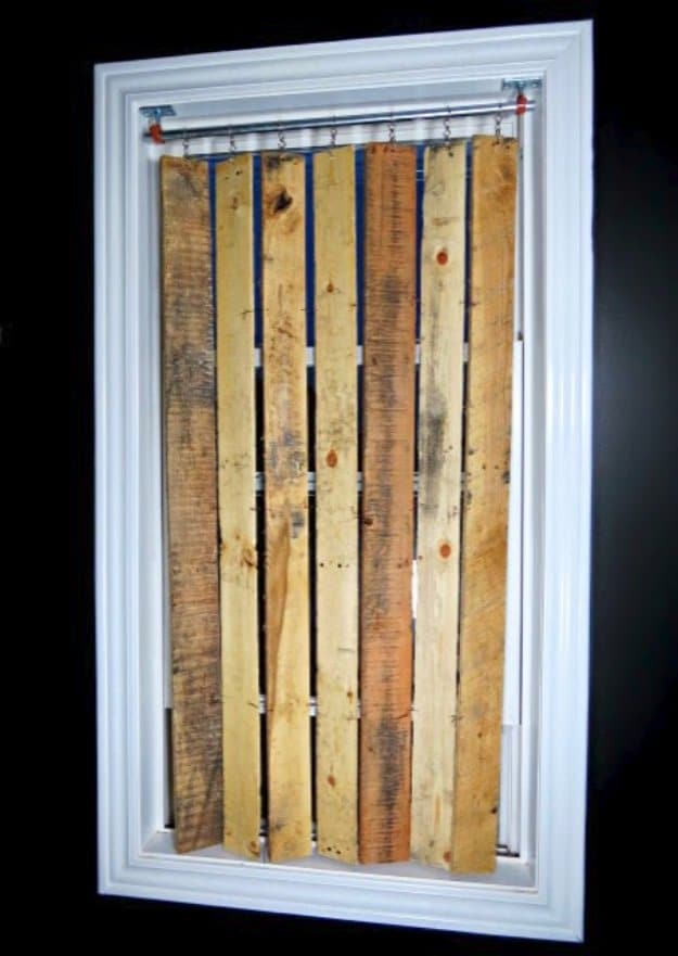 DIY Pallet Furniture Ideas - DIY Pallet Vertical Blinds - Best Do It Yourself Projects Made With Wooden Pallets - Indoor and Outdoor, Bedroom, Living Room, Patio. Coffee Table, Couch, Dining Tables, Shelves, Racks and Benches 