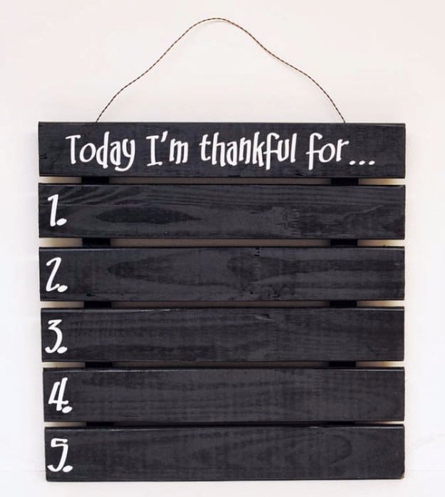  DIY Pallet sign Ideas -Gratitude Pallet Wood Sign - Cool Homemade Wall Art Ideas and Pallet Signs for Bedroom, Living Room, Patio and Porch. Creative Rustic Decor Ideas on A Budget 