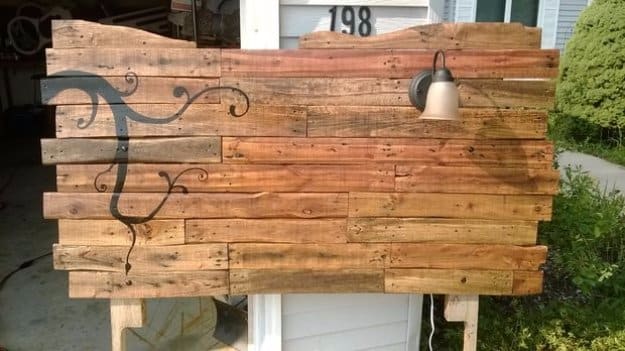 DIY Pallet Furniture Ideas - Headboard from Wooden Pallets - Best Do It Yourself Projects Made With Wooden Pallets - Indoor and Outdoor, Bedroom, Living Room, Patio. Coffee Table, Couch, Dining Tables, Shelves, Racks and Benches 