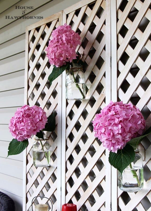 DIY Porch and Patio Ideas - Mason Jar Vase on Lattice - Decor Projects and Furniture Tutorials You Can Build for the Outdoors -Swings, Bench, Cushions, Chairs, Daybeds and Pallet Signs 