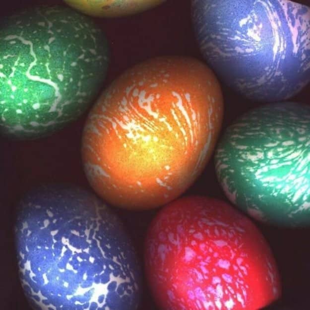 Easter Egg Decorating Ideas - Psychedelic Easter Eggs - Creative Egg Dye Tutorials and Tips - DIY Easter Egg Projects for Kids and Adults 