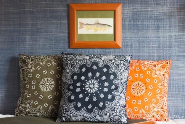 Dollar Tree Crafts - Dollar Store Bandana Pillows - DIY Ideas and Crafts Projects From Dollar Tree Stores - Easy Organizing Project Tutorials and Home Decorations- Cheap Crafts to Make and Sell #dollarstore #dollartree #dollarstorecrafts #cheapcrafts #crafts #diy #diyideas 