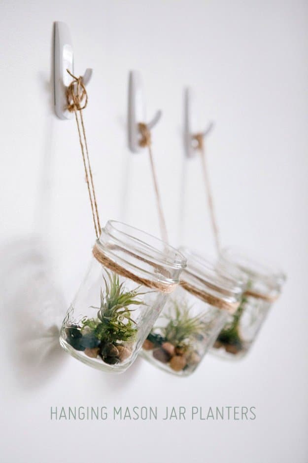 Mason Jar Ideas for Summer - DIY Hanging Mason Jar Planter with Air Plants - Mason Jar Crafts, Decor and Gifts, Centerpieces and DIY Projects With Jars That Are Perfect For Summertime - Fun and Easy Lights, Cool Vases, Creative 4th of July Ideas