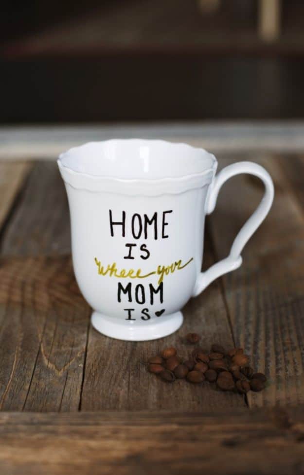 Creative DIY Mothers Day Gifts Ideas - DIY Mother's Day Mug - Thoughtful Homemade Gifts for Mom. Handmade Ideas from Daughter, Son, Kids, Teens or Baby - Unique, Easy, Cheap Do It Yourself Crafts To Make for Mothers Day, complete with tutorials and instructions #mothersday