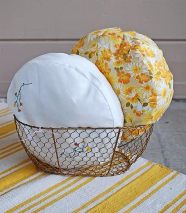 Fabulous DIY Poufs and Ottomans - DIY Pillowcase Pouf - Step by Step Tutorials and Easy Patterns for Cool Home Decor. Crochet, No Sew, Leather, Moroccan Boho, Knit and Fun Fur Projects and Chair Ideas #diy #diyfurniture #sewing 