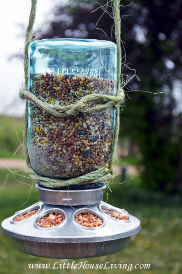 Mason Jar Ideas for Summer - Mason Jar Bird Feeder - Mason Jar Crafts, Decor and Gifts, Centerpieces and DIY Projects With Jars That Are Perfect For Summertime - Fun and Easy Lights, Cool Vases, Creative 4th of July Ideas