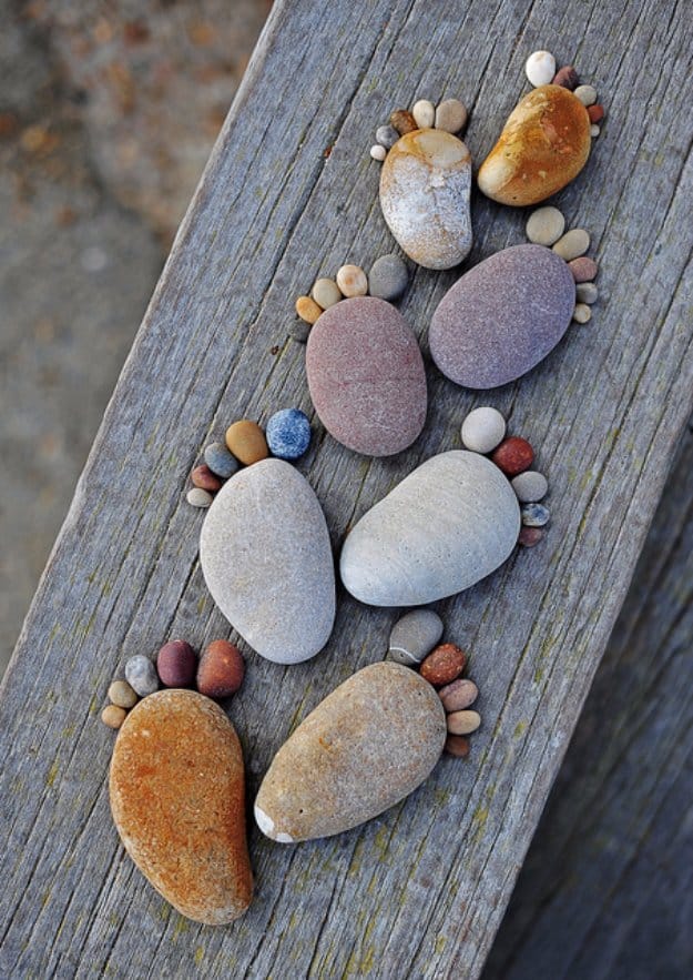 Rock and Stone Crafts - Stone Footprints - DIY Ideas Using Rocks, Stones and Pebble Art - Mosaics, Craft Projects, Home Decor, Furniture and DIY Gifts You Can Make On A Budget #crafts