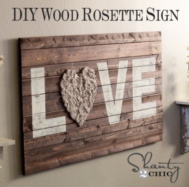 DIY Farmhouse Style Decor Ideas - DIY Wood Rosette Sign - Rustic Ideas for Furniture, Paint Colors, Farm House Decoration for Living Room, Kitchen and Bedroom #diy