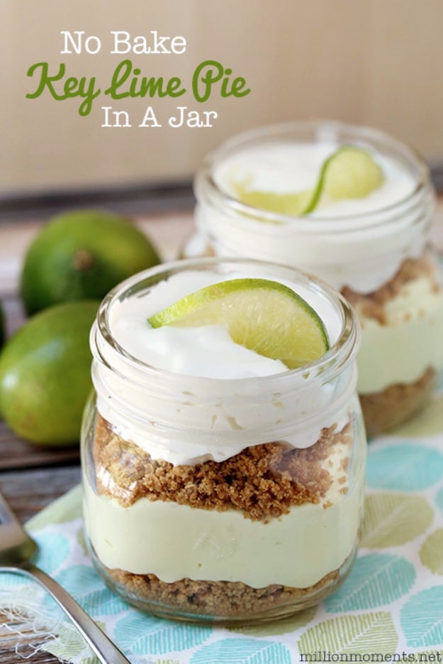 Best Recipes in A Jar - No Bake Key Lime Pie Jar - DIY Mason Jar Gifts, Cookie Recipes and Desserts, Canning Ideas, Overnight Oatmeal, How To Make Mason Jar Salad, Healthy Recipes and Printable Labels 