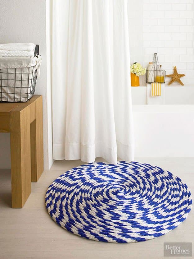 DIY Bathroom Decor Ideas - Rope and Braided Fibers Bathroom Rug - Cool Do It Yourself Bath Ideas on A Budget, Rustic Bathroom Fixtures, Creative Wall Art, Rugs mason jar idea bath diy