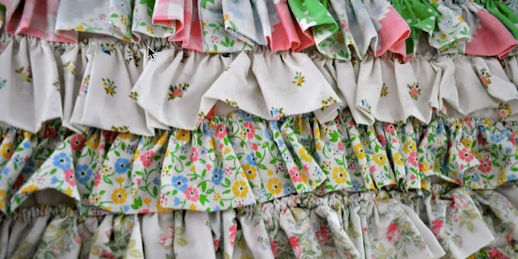 DIY Anthropologie Inspired Ruffled Bedspread