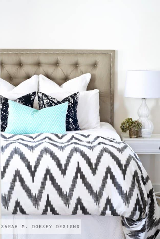 DIY Headboard Ideas - Tufted Headboard with Nailhead - Easy and Cheap Do It Yourself Headboards - Upholstered, Wooden, Fabric Tufted, Rustic Pallet, Projects With Lights, Storage and More Step by Step Tutorials #diy #bedroom #furniture