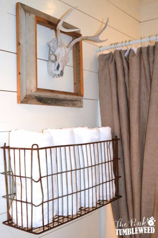 DIY Bathroom Decor Ideas - Vintage Metal Basket Towel Rack - Cool Do It Yourself Bath Ideas on A Budget, Rustic Bathroom Fixtures, Creative Wall Art, Rugs mason jar idea bath diy