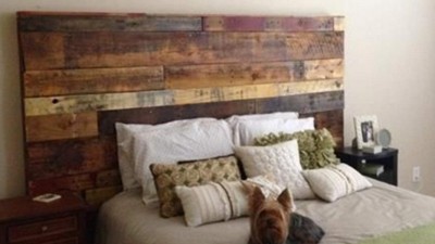 DIY Pallet Headboard - Do It Yourself Bedroom Decor Ideas