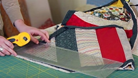 Incredibly Easy Quilted Table Runner Tutorial | DIY Joy Projects and Crafts Ideas
