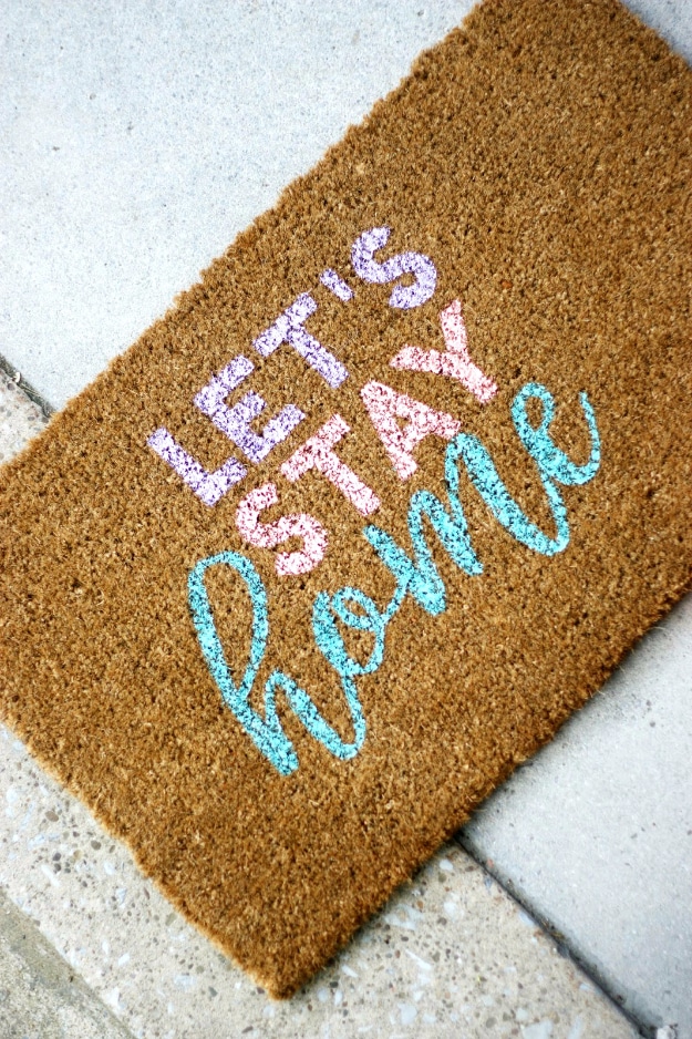 DIY Welcome Mats - Cute Personalized Doormat - Greet Guests in Style with These Easy and Cheap Home Decor Ideas for Your Entry. Doormat Tutorials for Creative Ways to Cover Your Floors and Front Door 