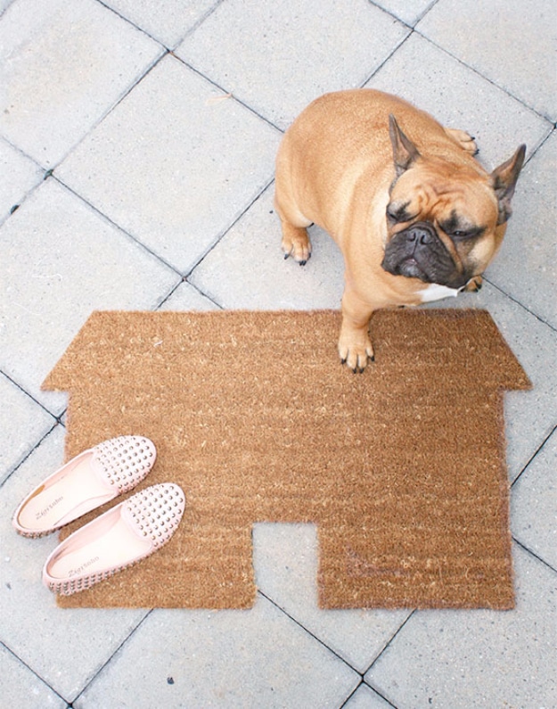 DIY Welcome Mats - DIY House Doormat - Greet Guests in Style with These Easy and Cheap Home Decor Ideas for Your Entry. Doormat Tutorials for Creative Ways to Cover Your Floors and Front Door 