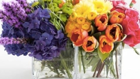 Have You Ever Gazed at a Lush & Beautiful Floral Arrangement & Wished You Knew How? | DIY Joy Projects and Crafts Ideas