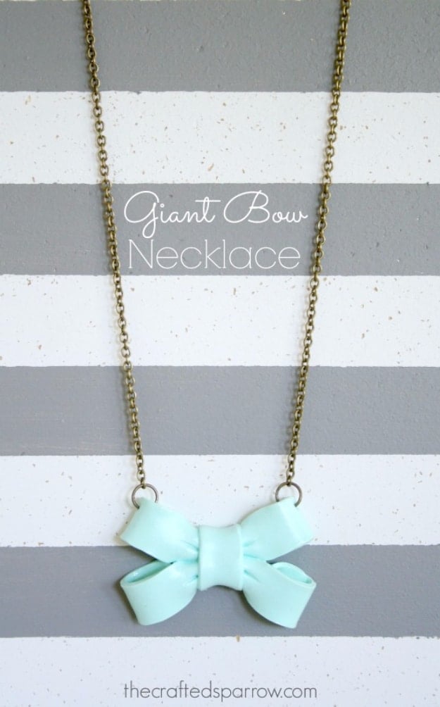 DIY Projects for Teenagers - Giant Bow Necklace - Cool Teen Crafts Ideas for Bedroom Decor, Gifts, Clothes and Fun Room Organization. Summer and Awesome School Stuff 