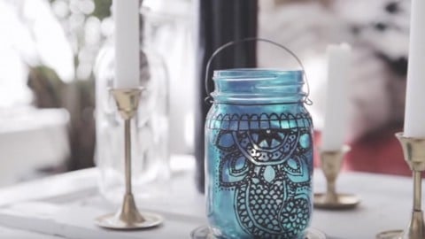 Beautiful Henna Mason Jar Lantern Adds So Much Charm To A Room or Patio! | DIY Joy Projects and Crafts Ideas