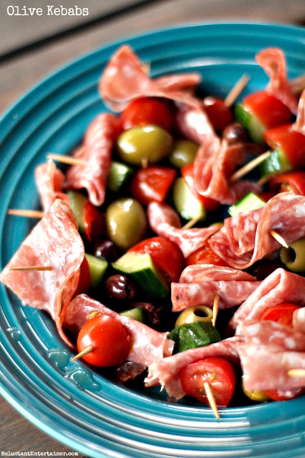 Last Minute Party Foods - Olive Kebabs - Easy Appetizers, Simple Snacks, Ideas for 4th of July Parties, Cookouts and BBQ With Friends. Quick and Cheap Food Ideas for a Crowd#appetizers #recipes #party