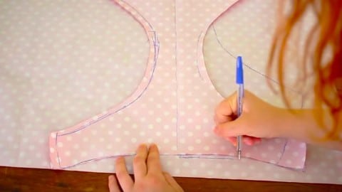 Learn How to Sew Panties In Your Fabric of Choice | DIY Joy Projects and Crafts Ideas