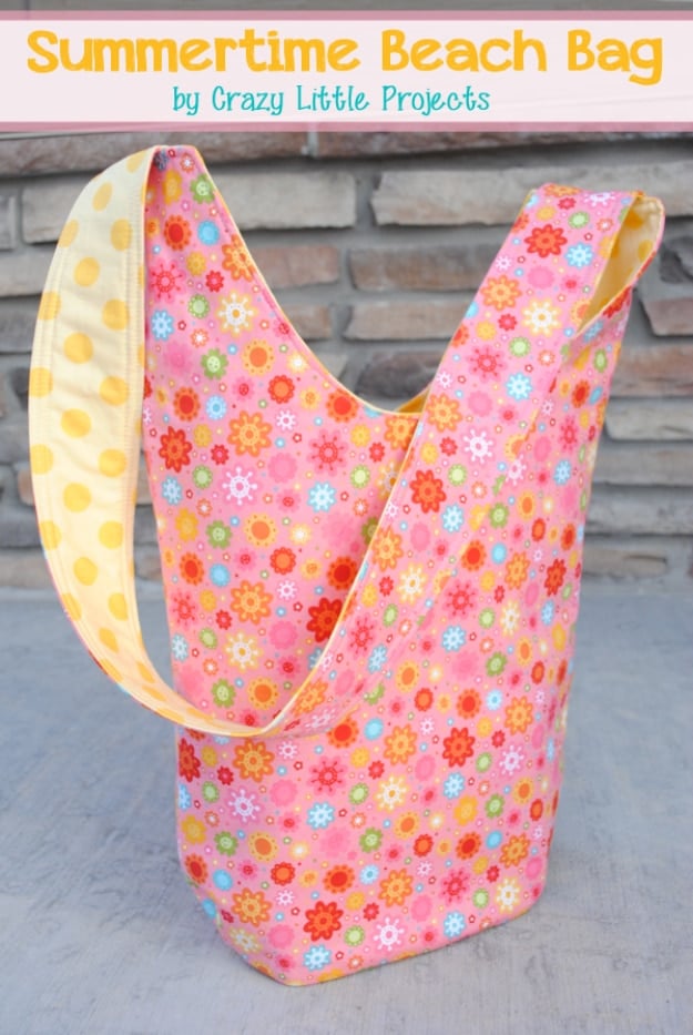  Sewing Crafts To Make and Sell - Summertime Beach Bag Tote - Easy DIY Sewing Ideas To Make and Sell for Your Craft Business. Make Money with these Simple Gift Ideas, Free Patterns, Products from Fabric Scraps, Cute Kids Tutorials #sewing #crafts