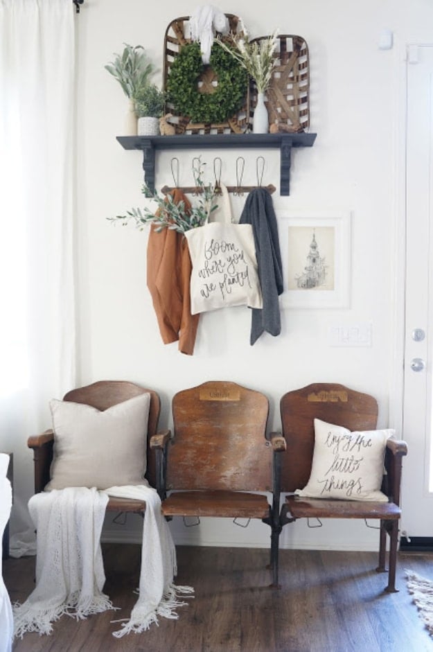 DIY Ideas for Your Entry - Vintage Theater Seat Entryway - Cool and Creative Home Decor or Entryway and Hall. Modern, Rustic and Classic Decor on a Budget. Impress House Guests and Fall in Love With These DIY Furniture and Wall Art Ideas #diydecor #diyhomedecor