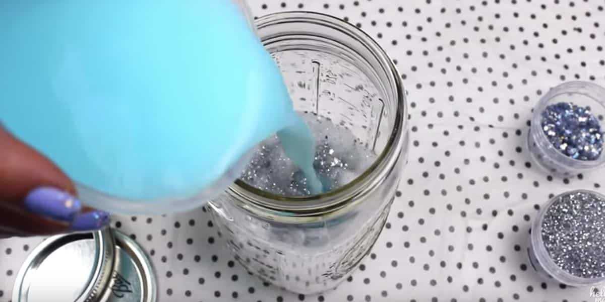 Watch What She Does After She Pours Blue Liquid in a Mason Jar (DREAMY)! | DIY Joy Projects and Crafts Ideas