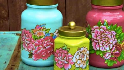 Rather Than Discard These Jars He Turns Them Into Fabulous Works of Art (WATCH HOW)! | DIY Joy Projects and Crafts Ideas