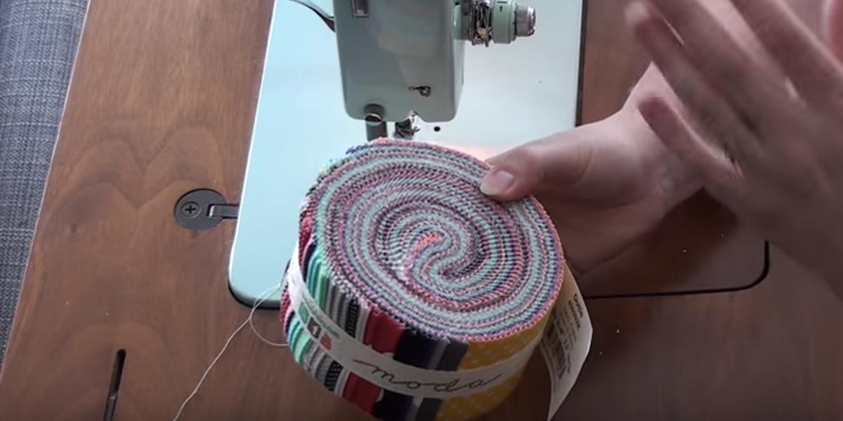 Look What She Does With This Roll Of Colorful Fabric! | DIY Joy Projects and Crafts Ideas