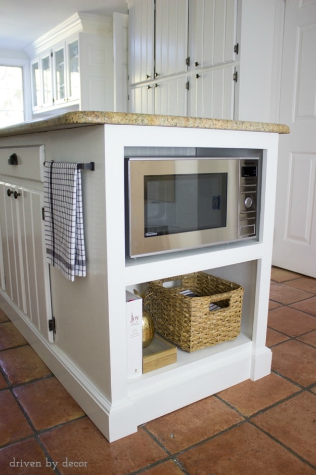 DIY Kitchen Makeover Ideas - Kitchen Island With Built In Microwave Storage Shelf - Cheap Projects Projects You Can Make On A Budget - Cabinets, Counter Tops, Paint Tutorials, Islands and Faux Granite. Tutorials and Step by Step Instructions 