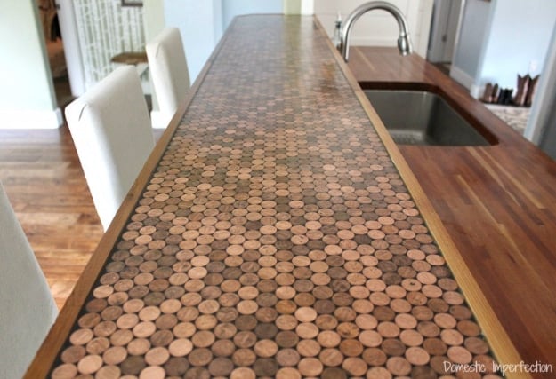 Cool DIYs Made With Money, Dollar Bills and Coins - Penny Countertop - Walls, Floors, DIY Penny Table. Art With Pennies, Walls and Furniture Make With Money, Dollar Bills and Coins. Cool, Creative Tutorials, Home Decor and DIY Projects Made With Cash 