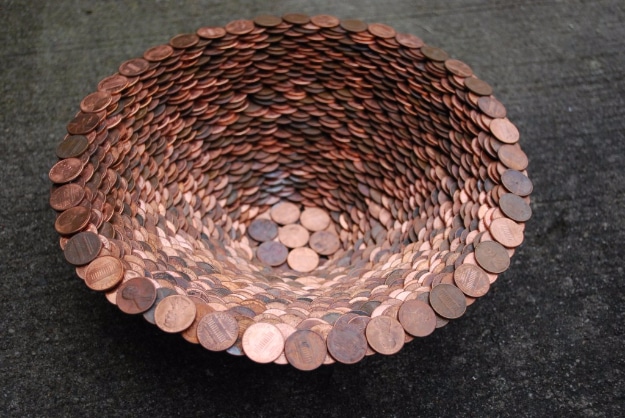 Cool DIYs Made With Money, Dollar Bills and Coins - Penny Fruit Bowl- Walls, Floors, DIY Penny Table. Art With Pennies, Walls and Furniture Make With Money, Dollar Bills and Coins. Cool, Creative Tutorials, Home Decor and DIY Projects Made With Cash 