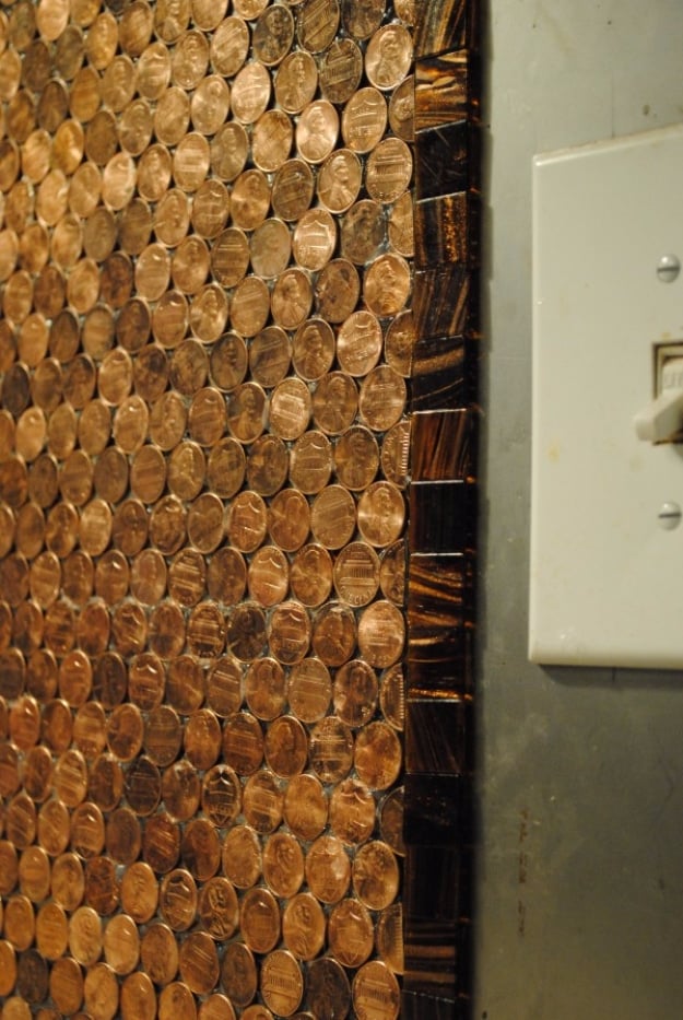 Cool DIYs Made With Money, Dollar Bills and Coins - Penny Kitchen Backsplash - Walls, Floors, DIY Penny Table. Art With Pennies, Walls and Furniture Make With Money, Dollar Bills and Coins. Cool, Creative Tutorials, Home Decor and DIY Projects Made With Cash 