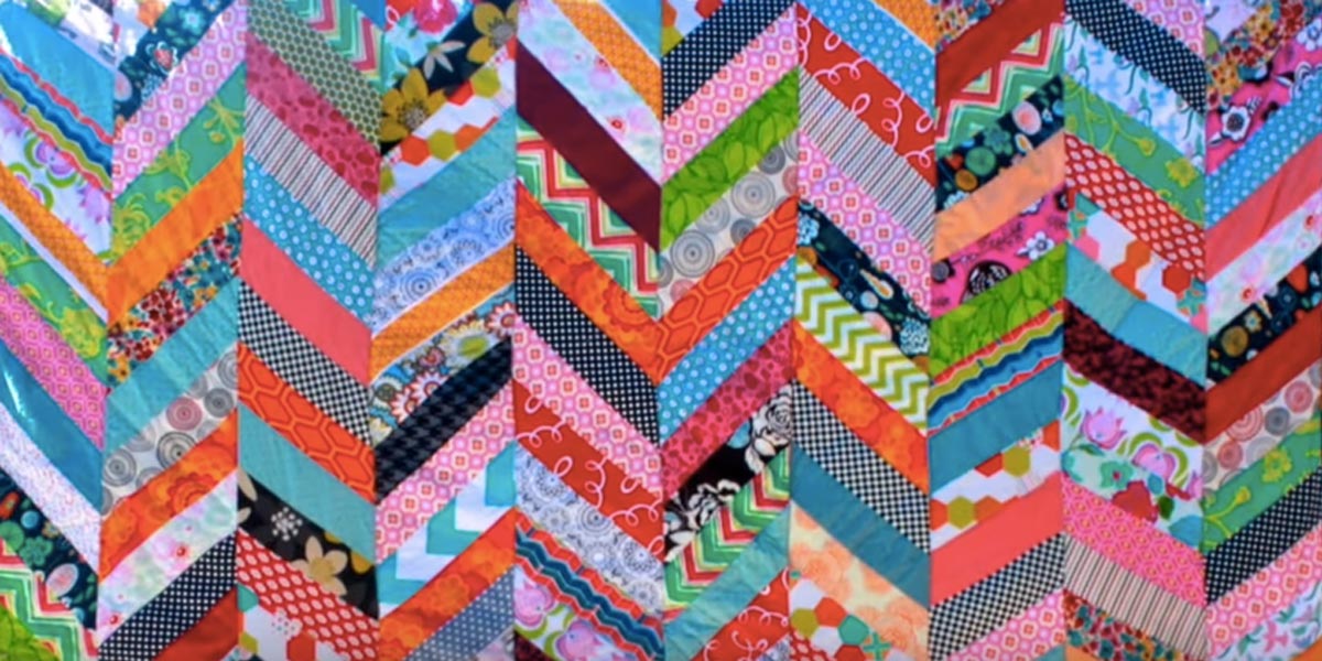 All Those Years And She Never Made a Quilt THEN She Found This Easy Colorful Quilt Tutorial… | DIY Joy Projects and Crafts Ideas