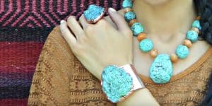 He Shows How To Make Unbelievable Looking Turquoise With Paper! (Watch!)