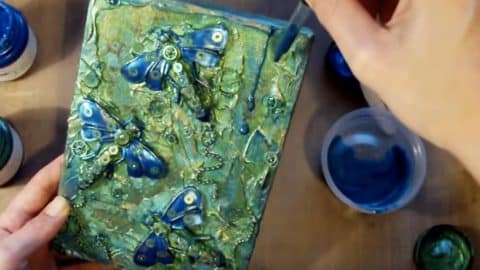 Mixed Media Is A Riveting Form Of Art So Watch How She Does This Compelling Piece! (FASCINATING!) | DIY Joy Projects and Crafts Ideas